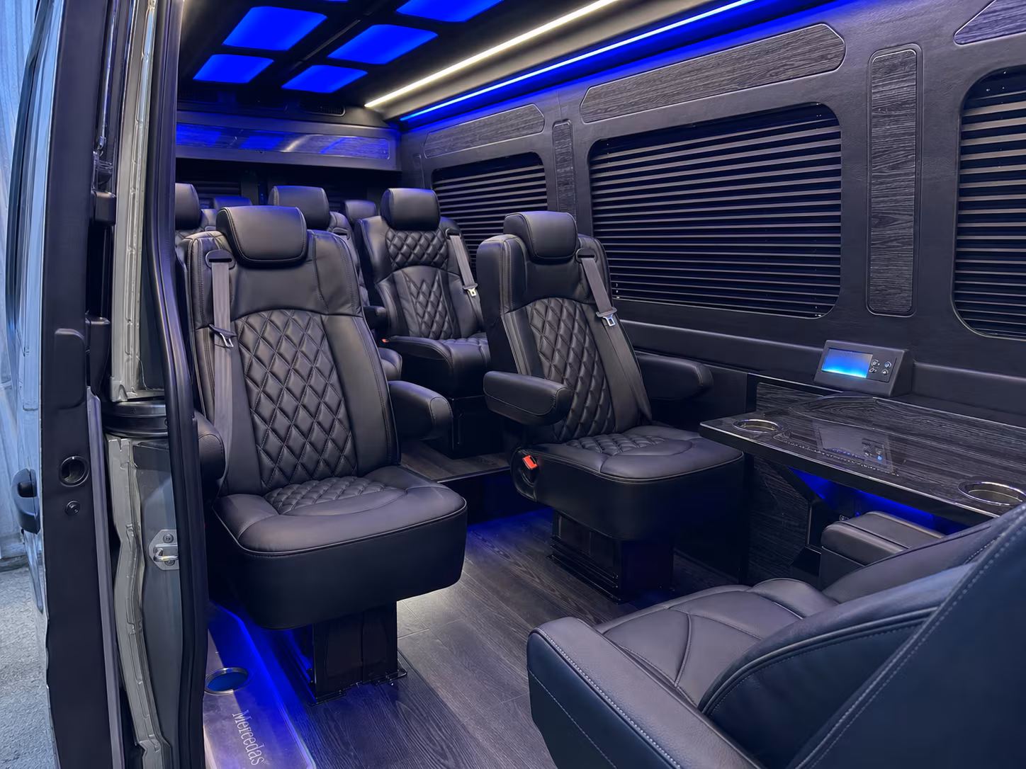 Anaheim Airport Shuttle & Transportation onboard seating