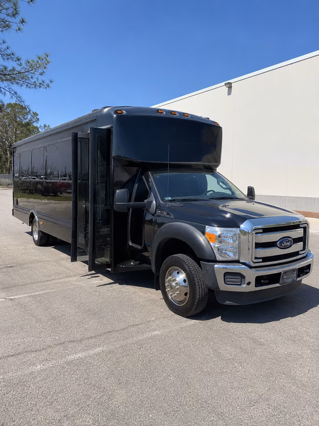 Anaheim Prom & Homecoming Transportation onboard seating