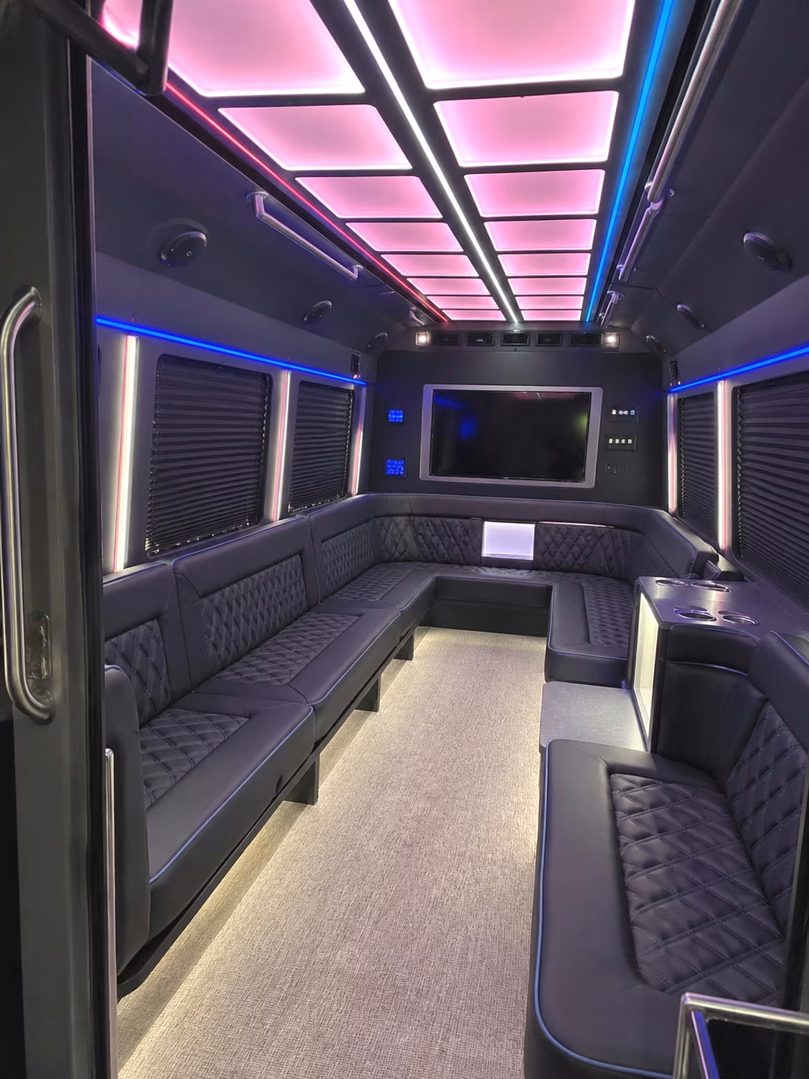 Costa Mesa Winery Tour & Pub Crawl Transportation