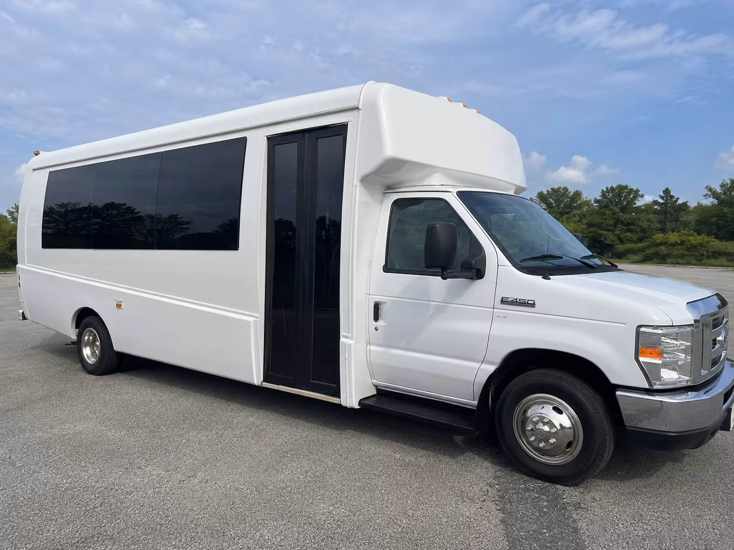 Huntington Beach Bachelor & Bachelorette Transportation