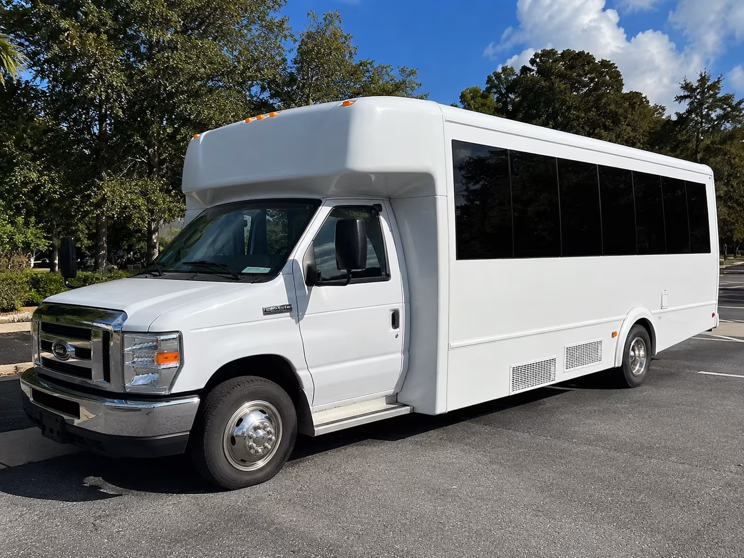 Santa Ana Birthday, Sweet 16, & Quinceañera Party Bus Rentals