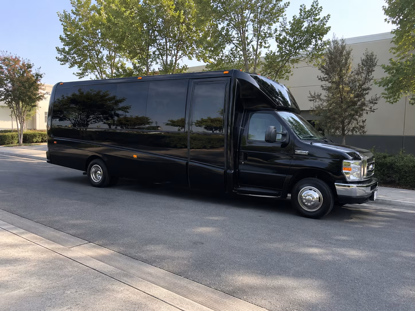 Tustin Homecoming & Prom Party Bus Rentals